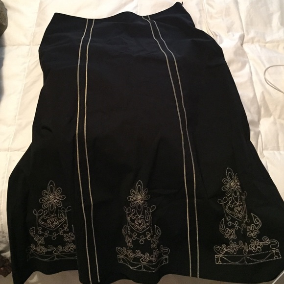 White House Black Market skirt