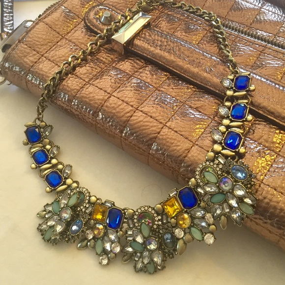 Jewelry - Crystal & jewel statement necklace