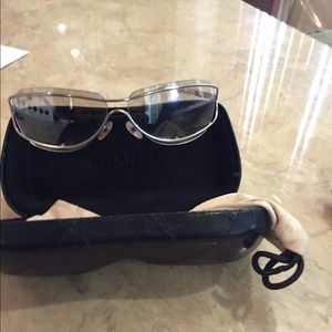 Authentic Chanel ladies Sunglasses