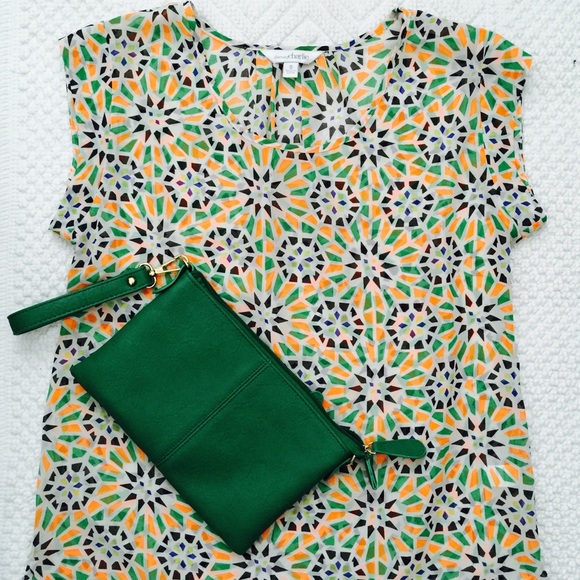 Kelly green wristlet with sheer short sleeve shirt