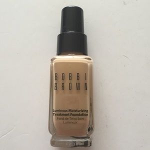 Bobbi Brown Liquid Foundation