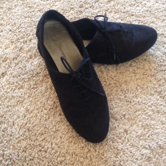 Black flats