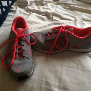 Nike shoes size 9.5