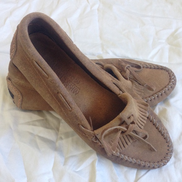 Minnetonka Moccasin size 8