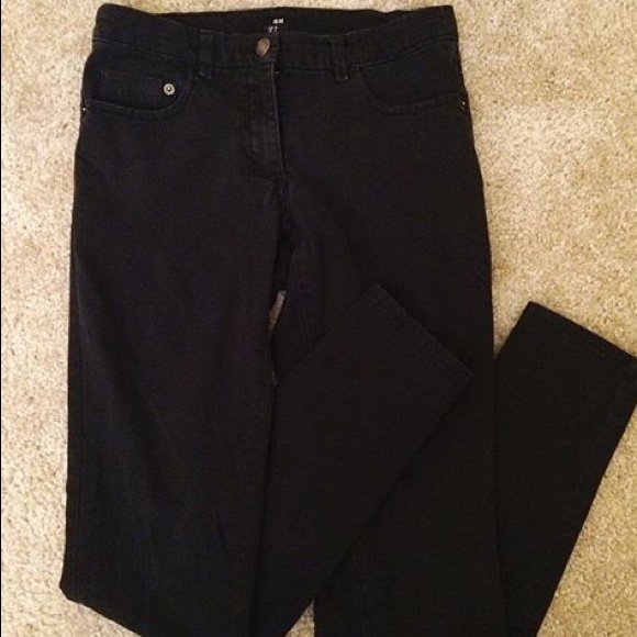 H&M black skinny jeans.