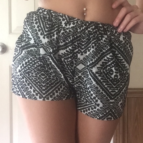 High waist Aztec shorts