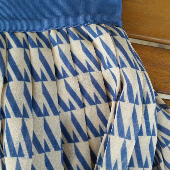 Club Monaco Dresses & Skirts - Club Monaco skirt