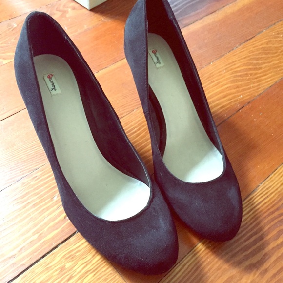 Brand New Black Suede Heels size 8