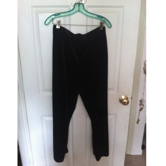 Comfortable velvet leggings!