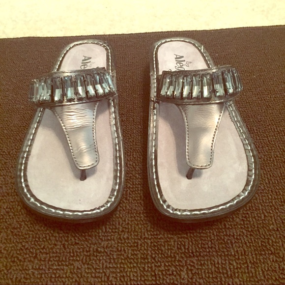 🎉🎉Final Sale...Brand New Alegria by w/ box! Sz 5