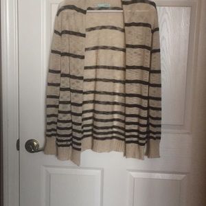 Light weight flattering sweater.