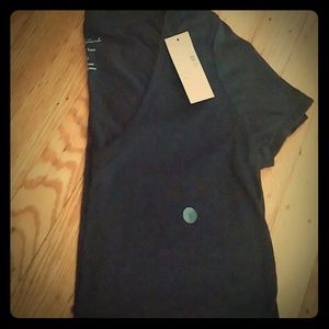 American Eagle favorite tee