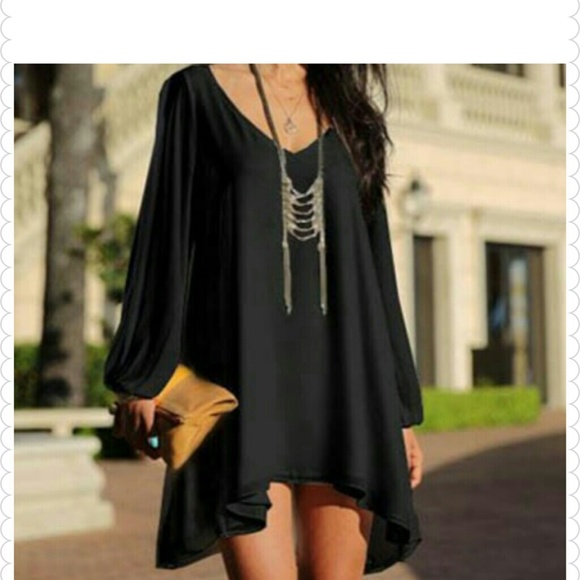 Dresses & Skirts - Split sleeve chiffon short dress.