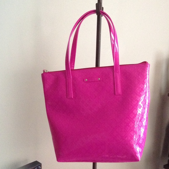 kate spade Handbags - KATE SPADE JERALYN TOTE