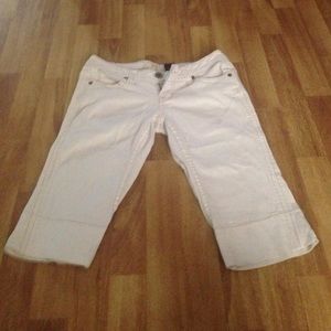 Zana Di White Capri Jeans