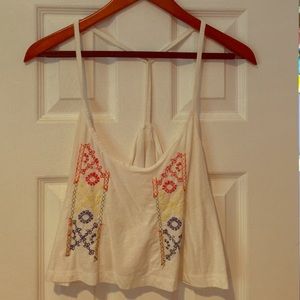 Surfer-girl crop top.