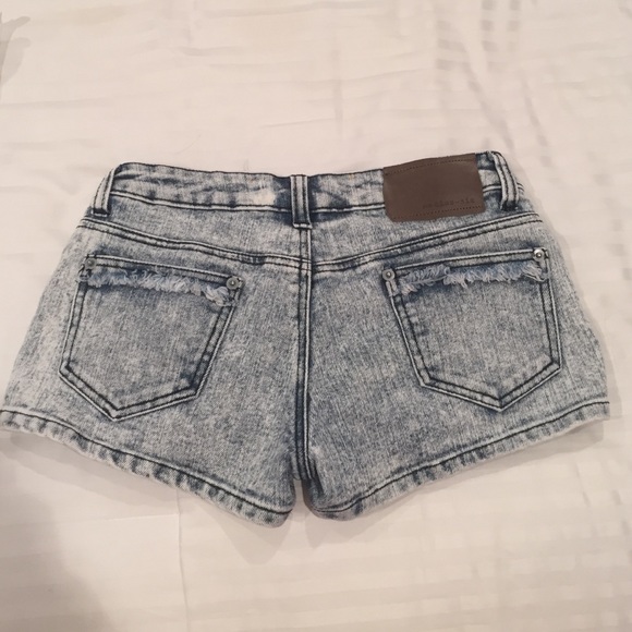 Jean shorts - Picture 2 of 3
