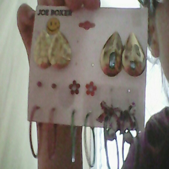 Ear rings