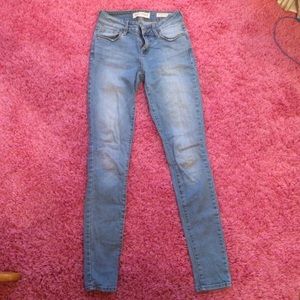 BULLHEAD Light Wash jeans, Size 0, Skinniest