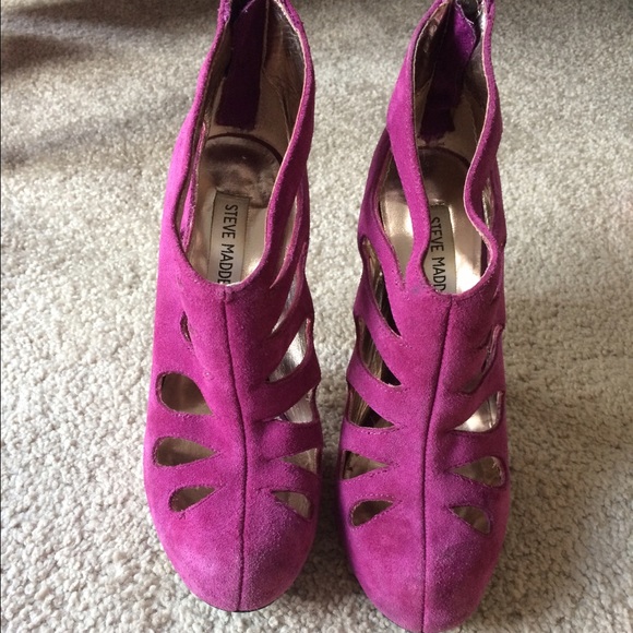 Sz 7M Magenta Suede Steve Madden Pumps!