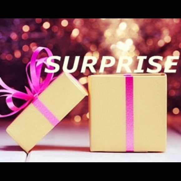 👑JEWELERY MYSTERY BOX👑