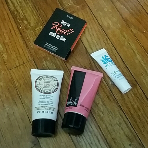 Benefit Accessories - Birch box samples
