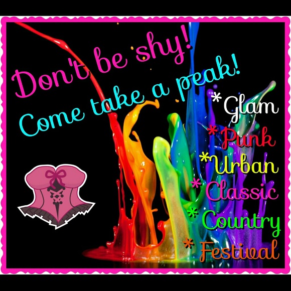 💗 *Come take a peak into a fabulous closet!* 💗 - Picture 1 of 1