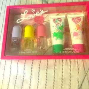 Love's perfume & lotion set