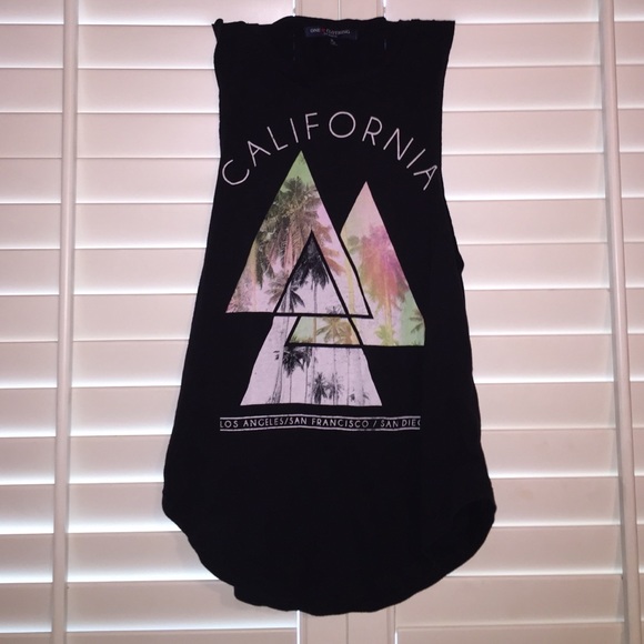 One❤️Clothing tank