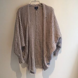 Comfy American eagle cardigan