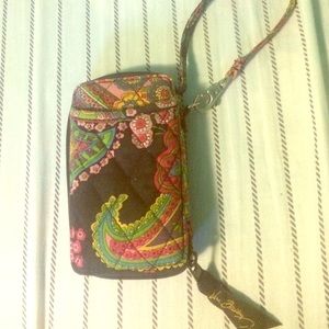 Super cute Vera Bradley wristlet