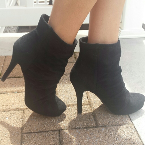 BCBG Booties size 7 1/2