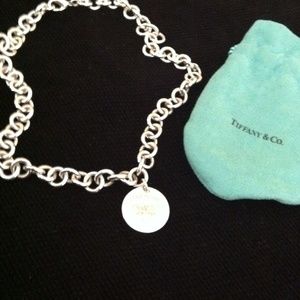 Please return to Tiffany&Co. 925 chain necklace