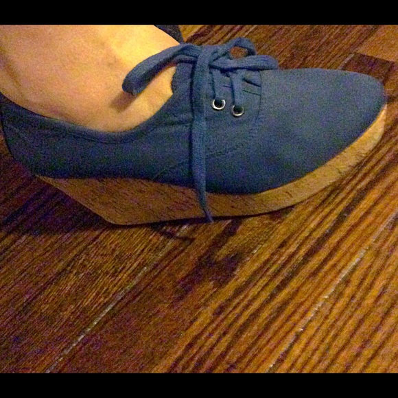 Anthropologie Shoes - 80%/20% Anthropologie Sz 7, cork wedges canvas 6.5