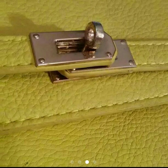 Gorgeous summer bag - Picture 3 of 4