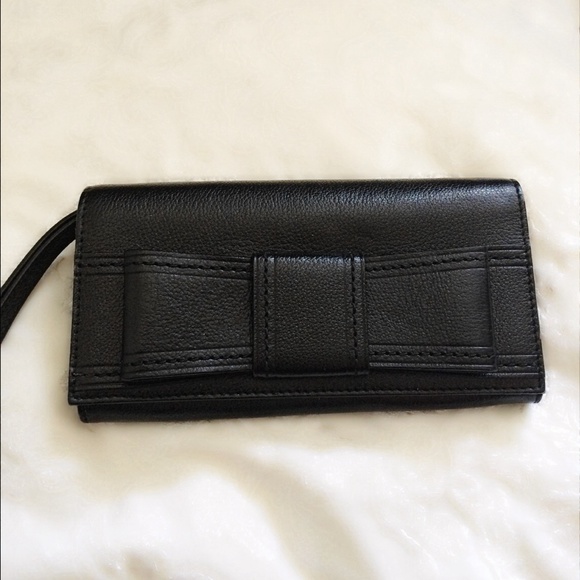 kate spade Clutches & Wallets - { New } KS Gorgeous black bow wallet💕