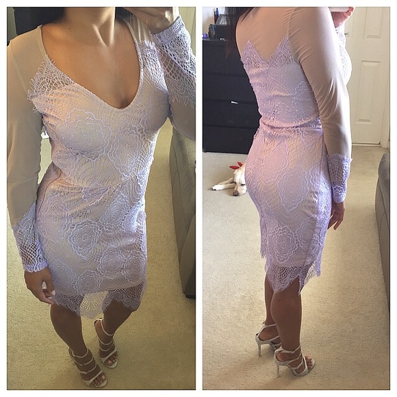 SOLD! Lilac nude lace dress - Picture 3 of 3