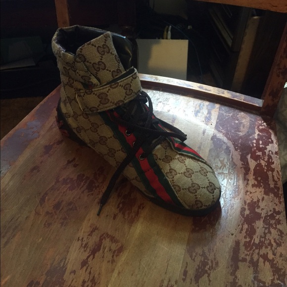 Men's shoes