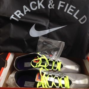 Multi-use track n field w/spikes and carry bag