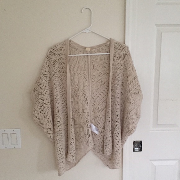 Sweaters - Cream Knit