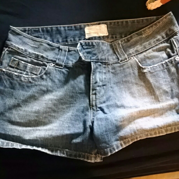Cute jean shorts!