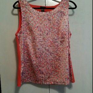 A silk work sleevless.