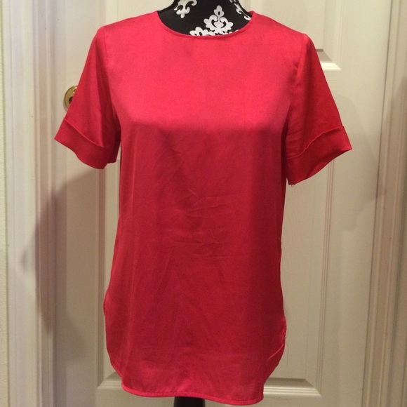 Top - Picture 1 of 2