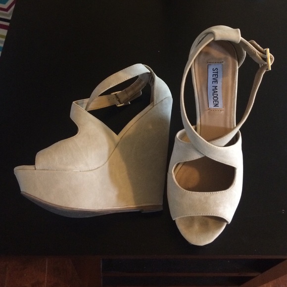 Steven Madden Wedges