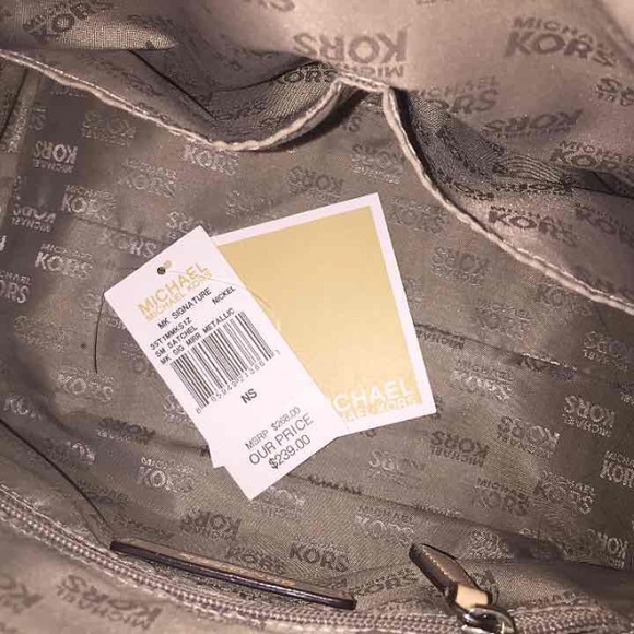 Michael kors purse - Picture 3 of 4