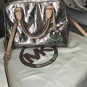 Michael kors purse