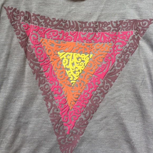 Geometric Pattern Tank - Picture 2 of 2