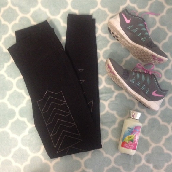 Old Navy Active Leggings