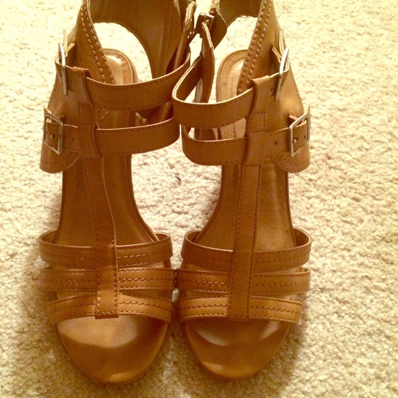 Wedge sandals