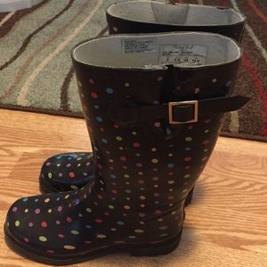 ***Stylish Rain Boots***